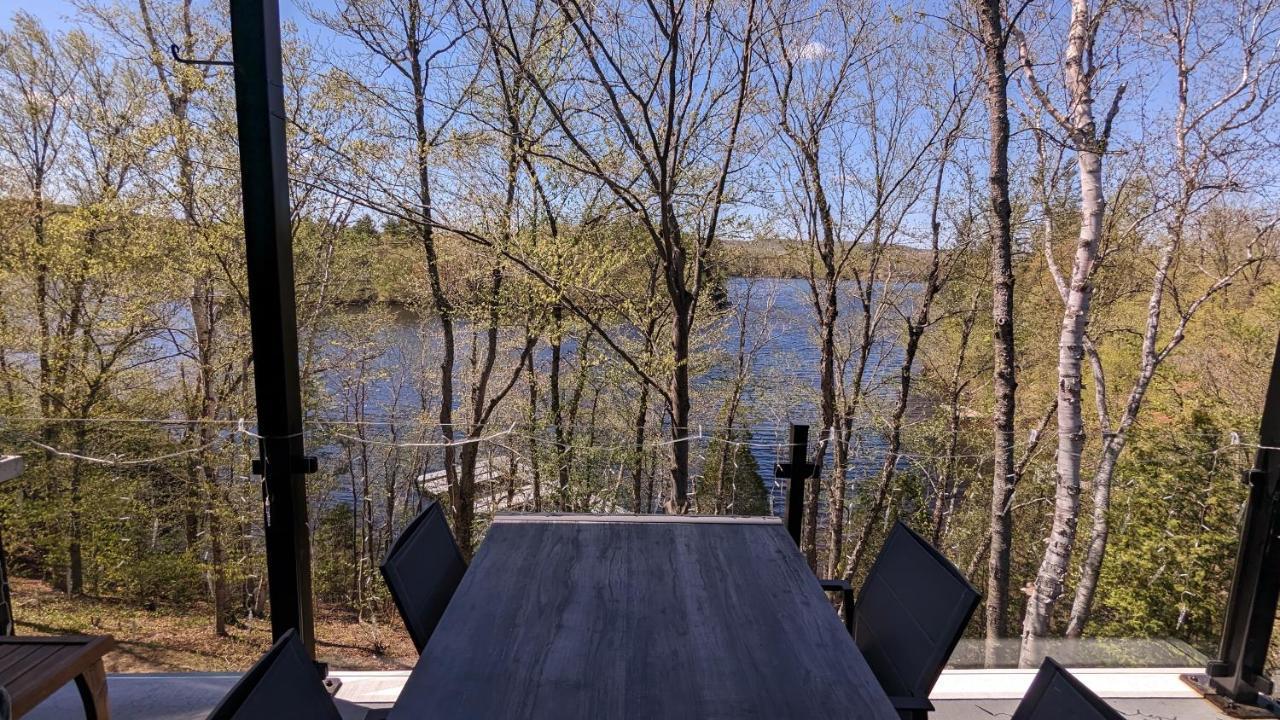 Le Riverain - Condo Neuf Au Bord De L'Eau Shawinigan Exterior foto